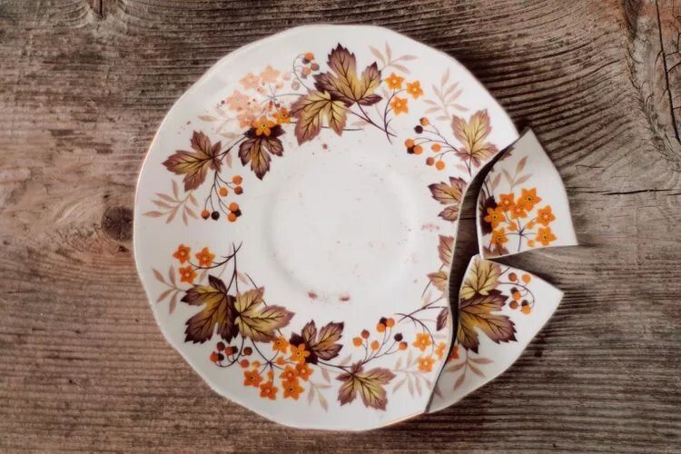 Управление повреждениями дорогой посуды: 4 стратегии